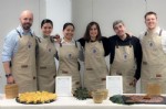 Manuel, persona con discapacidad de la Fundaci�n Gil Gayarre, es contratada por Catering Saz�n