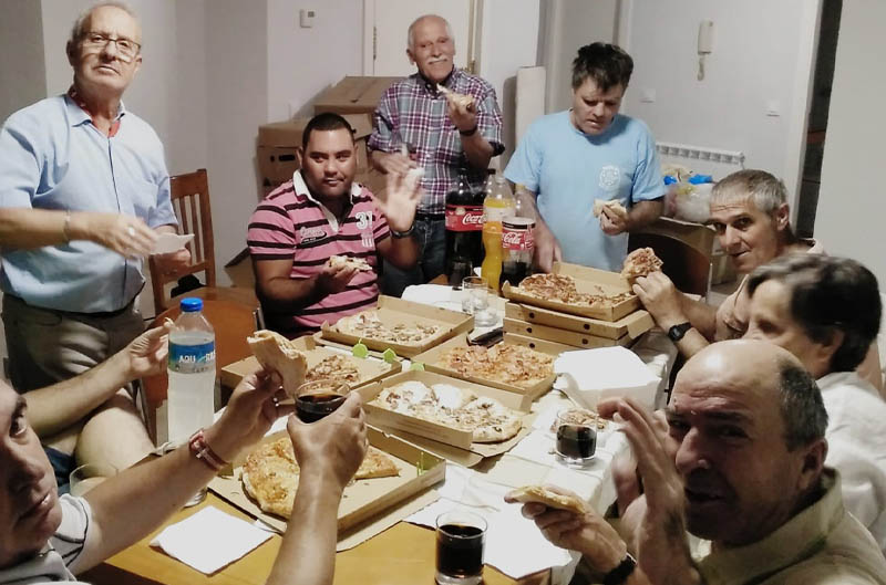 Fiesta por la reforma del piso tutelado de San Sebastin de los Reyes de la Fundacin Gil Gayarre